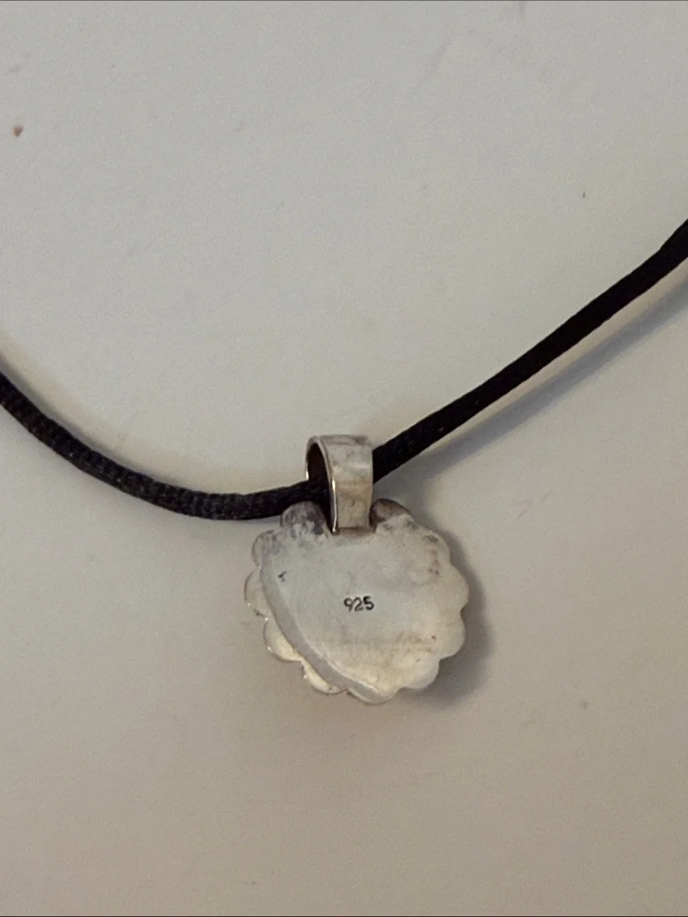 NECKLACE STERLING SILVER DAISY FLOWER PENDANT AMBER CENTER BLACK SILK CORD 17”